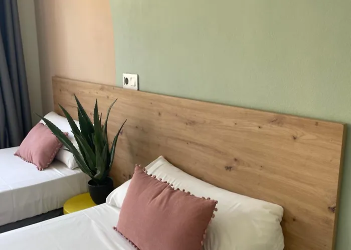 Hostal Playa De Palma *