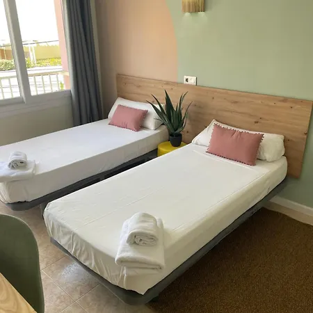 Hostal Playa De Palma Guest house *